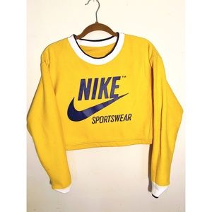 Nike Crop Top Sweater